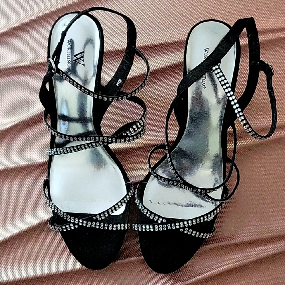 Worthington Size 8.5 Black Heels